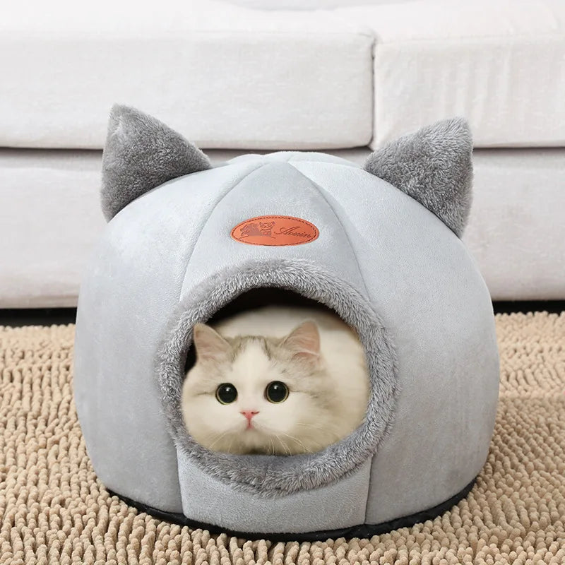 Cozy Winter Cave Bed – Warm Nest for Cats & Small Dogs - PetsiePaws Co.