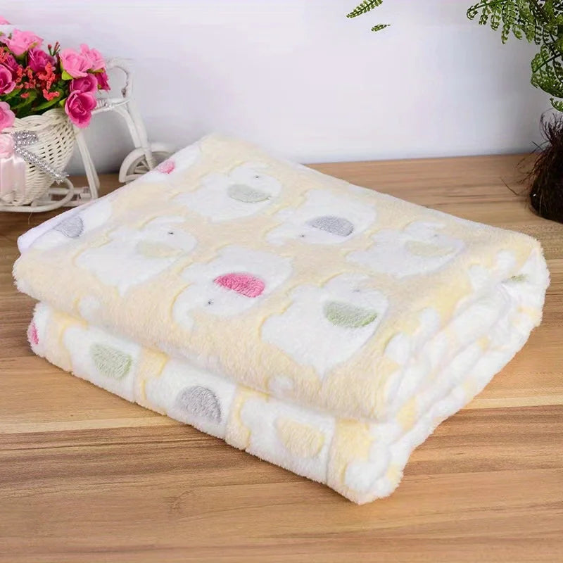 Soft and Cozy Cartoon Elephant Pet Blanket for Dogs and Cats Flannel Throw for Puppies and Kittens Universal Size Christmas Gift - PetsiePaws Co.