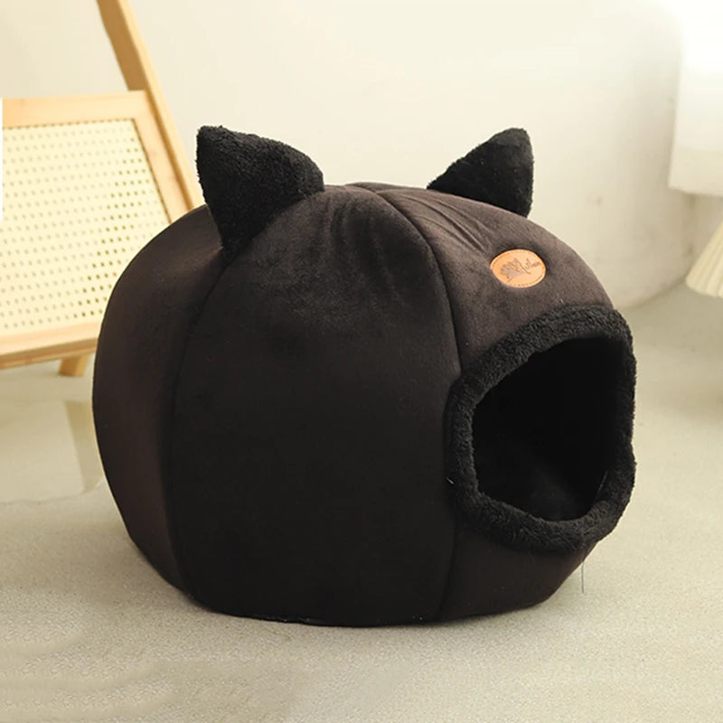 Cozy Winter Cave Bed – Warm Nest for Cats & Small Dogs - PetsiePaws Co.