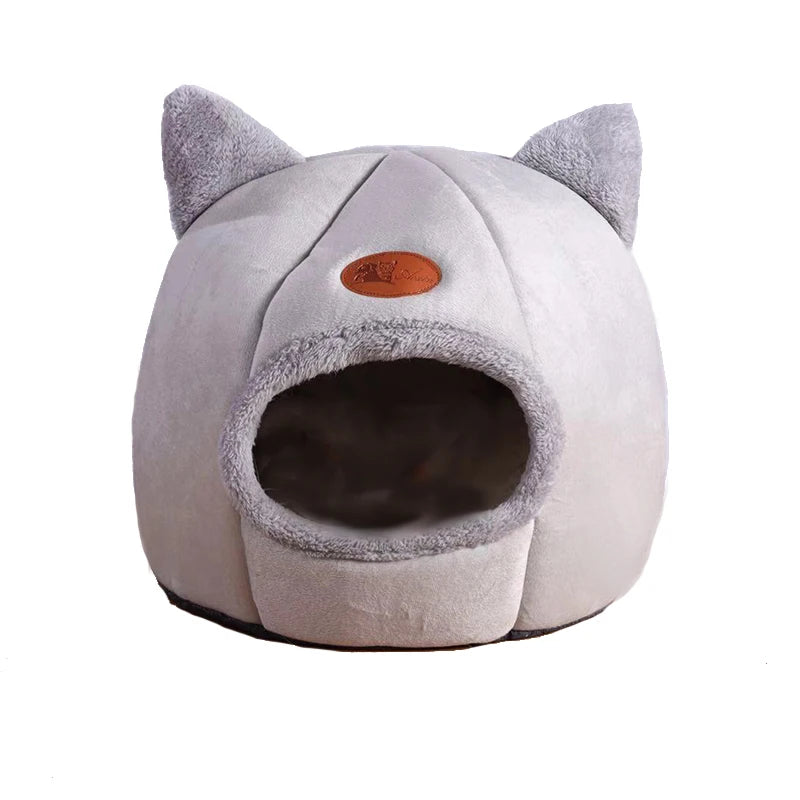 Cozy Winter Cave Bed – Warm Nest for Cats & Small Dogs - PetsiePaws Co.