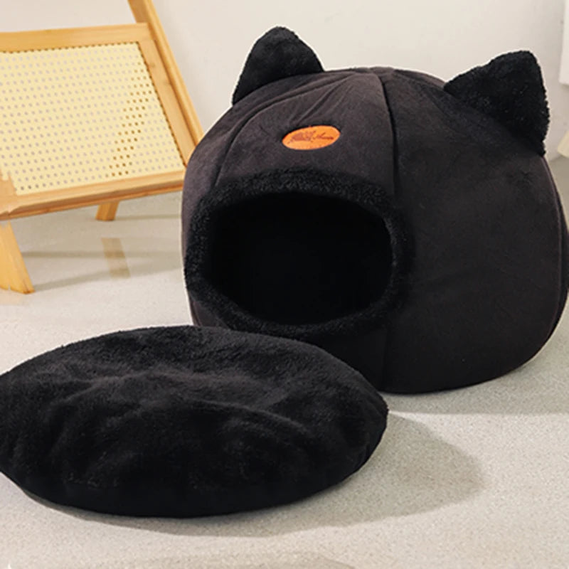 Cozy Winter Cave Bed – Warm Nest for Cats & Small Dogs - PetsiePaws Co.